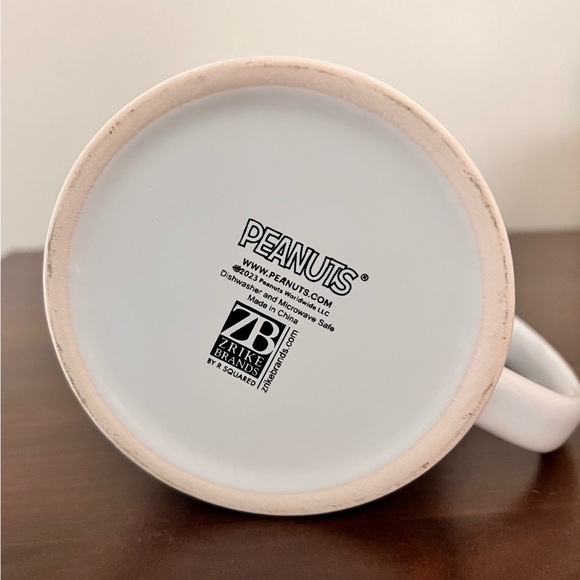 PEANUTS Snoopy Christmas Holiday Mug 20oz - Picture 3 of 3